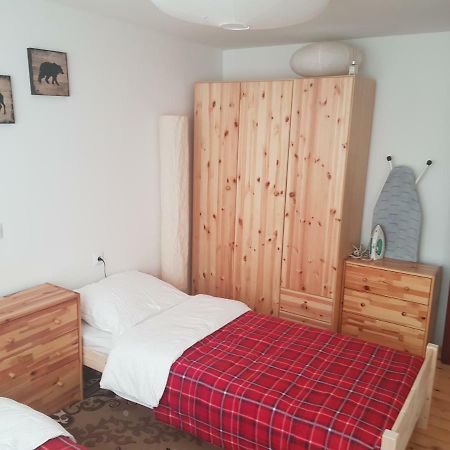 Apartmani Andrej Udbina Eksteriør bilde